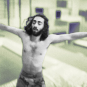 国产亚洲自在精品久久
